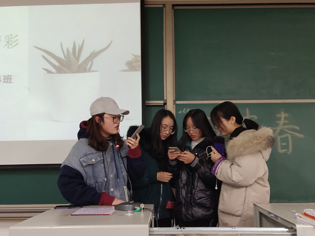 【完满班级】艺青春 溢风采——外语系英语1904班12月完满班级活动