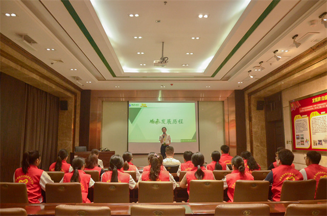 【三下乡】采撷商科悟韵美 以行促学求真知——“鹏”抟汇商 淬炼·国际商学院青年益行发展成就观察团