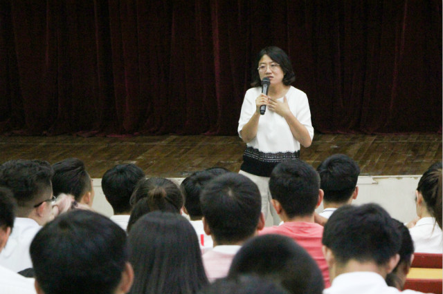 第十四届校学生会干部见面会顺利召开