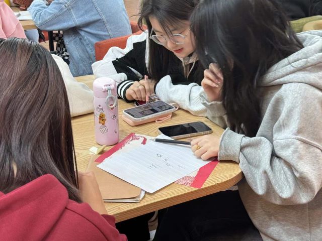 以吾少年意气 许国万里恒昌——商务英语学院十月完满团支部活动集锦