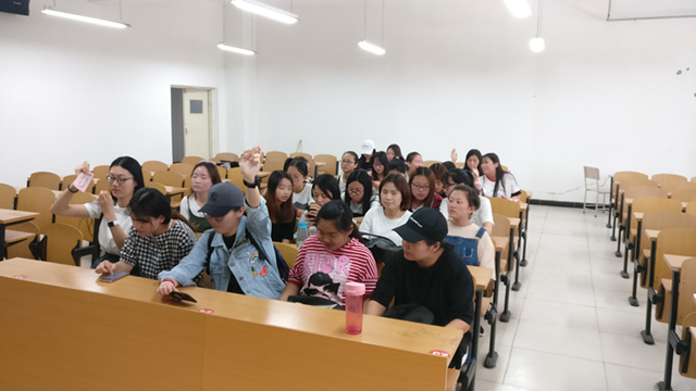 【完满班级】圆满完满 不留遗憾——外国语言文学系6月举办完满班级活动