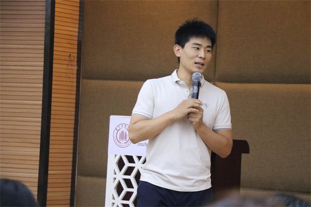 汲取各类养分 淬炼全面发展——晋中信息学院酒店商务产业学院宣讲