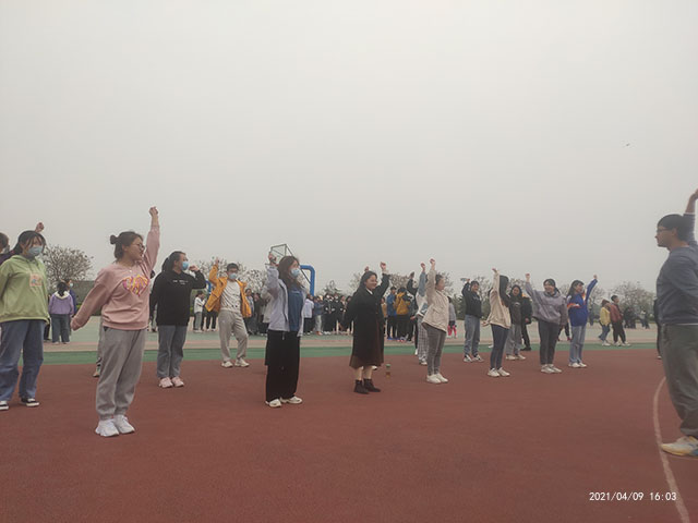 【完满班级】体育健身心 跃动跃快乐——远景1903班4月完满班级活动