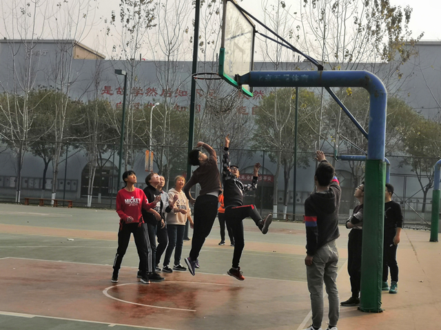 【完满班级】“聚班力 促情谊”篮球联谊赛——软件工程1803班1804班举办篮球联谊完满班级活动