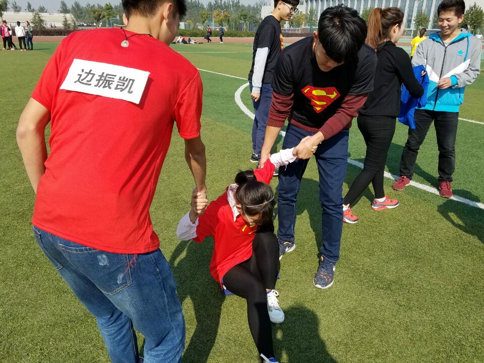 【完满班级】趣味相投 拼的就是这种Fell倍儿爽——经管系国贸专业完满班级系列活动(一)