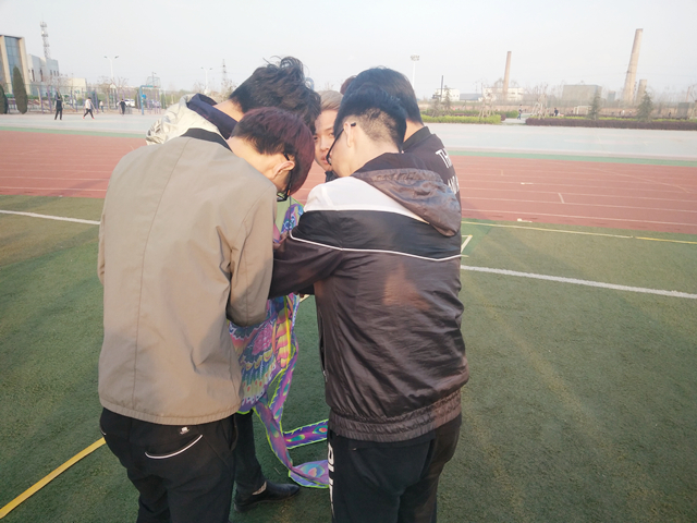 【完满班级】放飞梦想 ——大数据学院数媒1601班风筝大赛