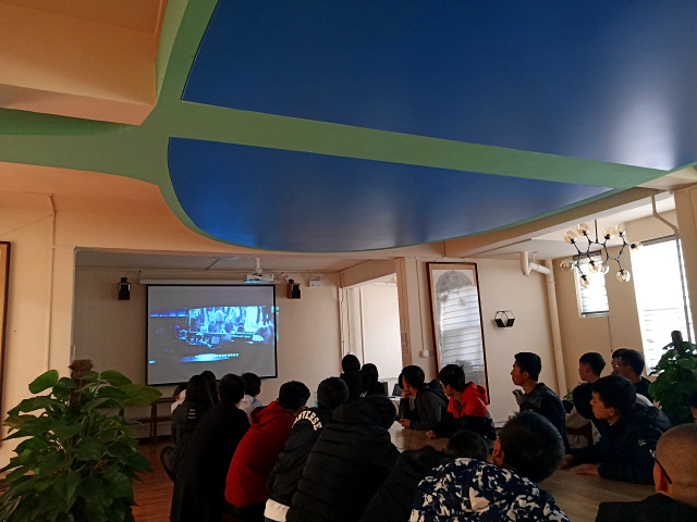 【主题团日】观看《红海行动》 弘扬爱国精神——大数据学院软件1801班团日活动