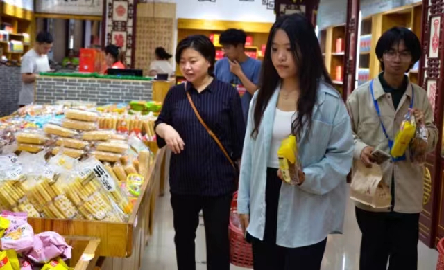 我与院长有个约会 对话院长第5期:劳动的青春最美丽