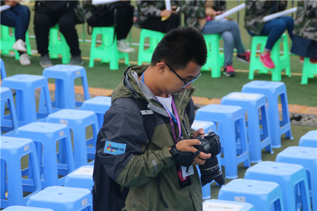 【音乐节·无边力量】上千名学生发挥自治功能全力保障音乐节开幕式