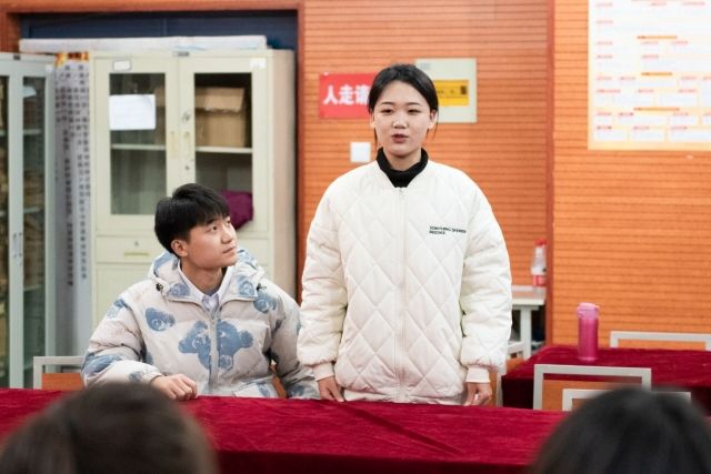 坚守信念永不停步 培养“顶天立地”的艺术人才——艺术传媒学院人才培养方案研讨会