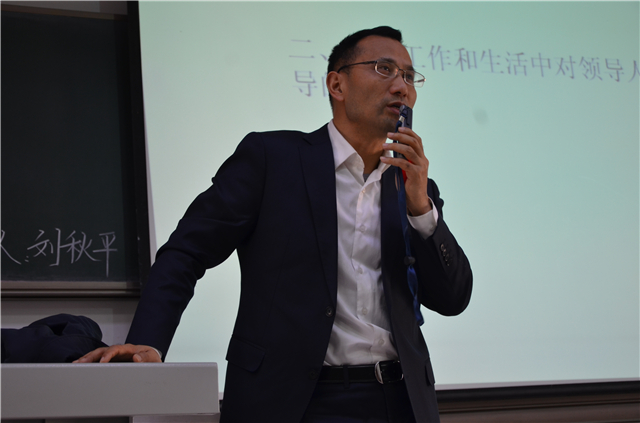 学长计划第592期:携一勺花之语 向对的方向前行——淬炼商学院第八十三期学长计划