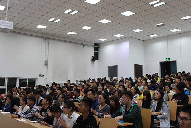 【完满班级】工管系会计1511-1520班、行管、公管(第一季)“青春,请听我讲”之逆光飞翔