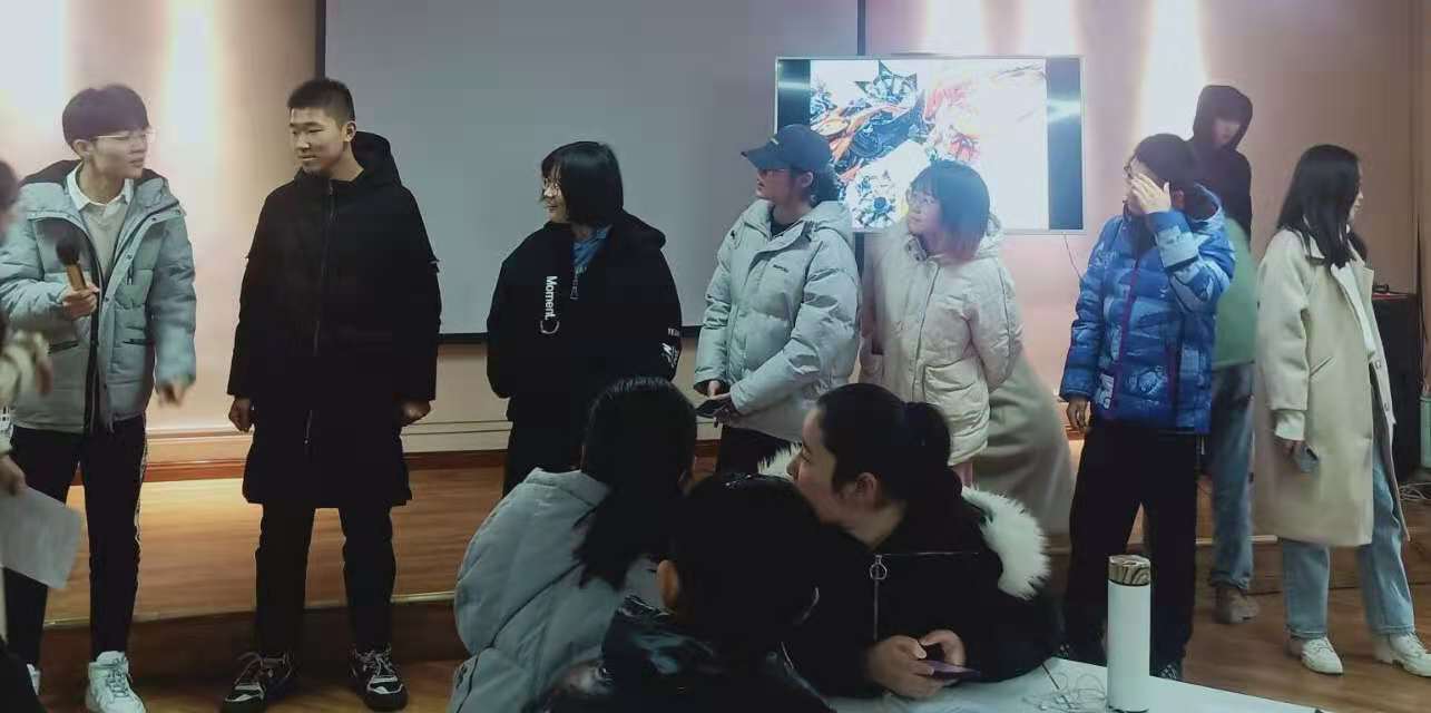疯狂英语 乐学无限——远景2007班12月完满班级活动