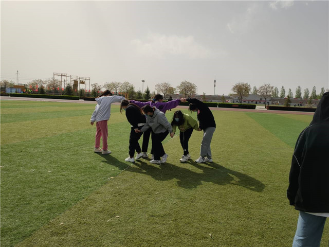 【完满班级】春日团建小游戏——淬炼商学院会计1902班完满班级活动