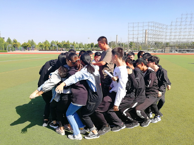 【完满班级】电气健儿志气高 我言秋日胜春朝——电气1701班“青春有你，绳牵你我”完满班级活动