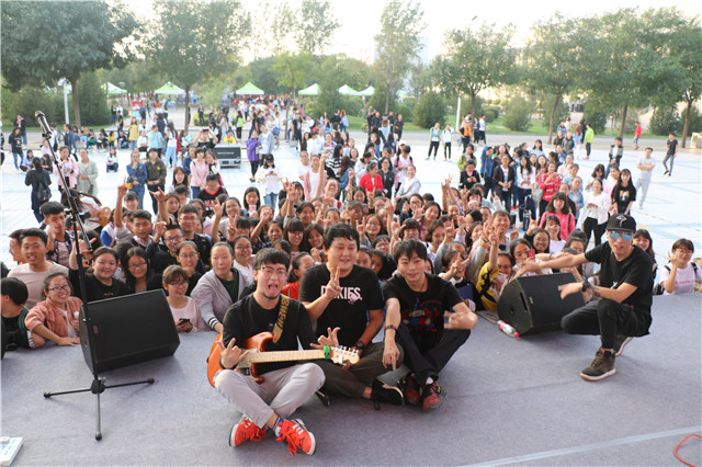 【音乐节·太行】“烈酒+清风” 别样摇滚等你来鉴——“2017 无边”第五届校园摇滚音乐节