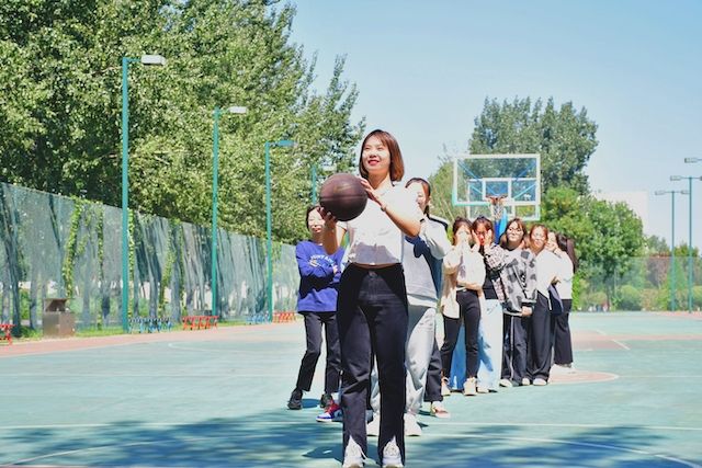 迎“篮”而上 逐梦扬威——艺术传媒学院第九届“情艺杯”男女篮球大赛