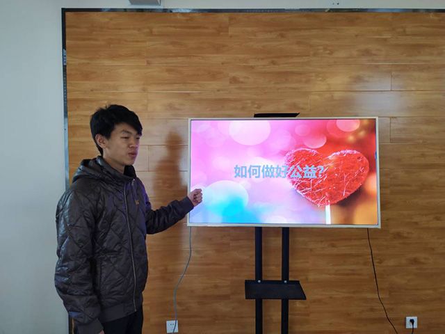 【完满班级】用心公益 用爱温暖——食品与环境学院生技1802班举办完满班级活动