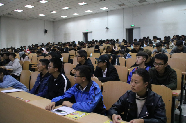 智能工程学院数控加工技术学术讲座