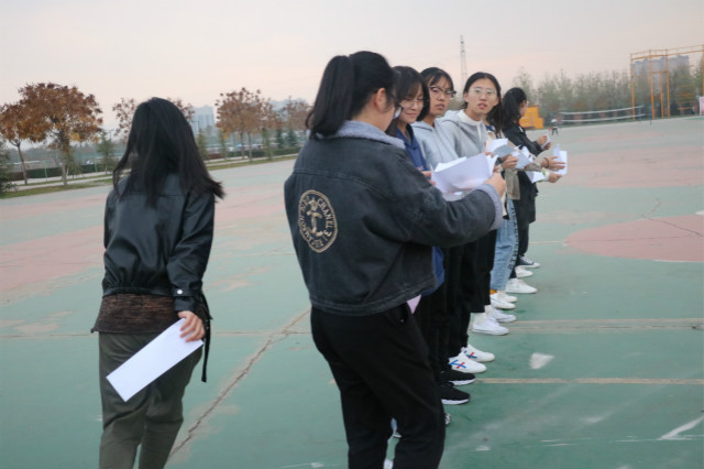 青春飞扬 悦动体育——外语系球球大作战挑战赛