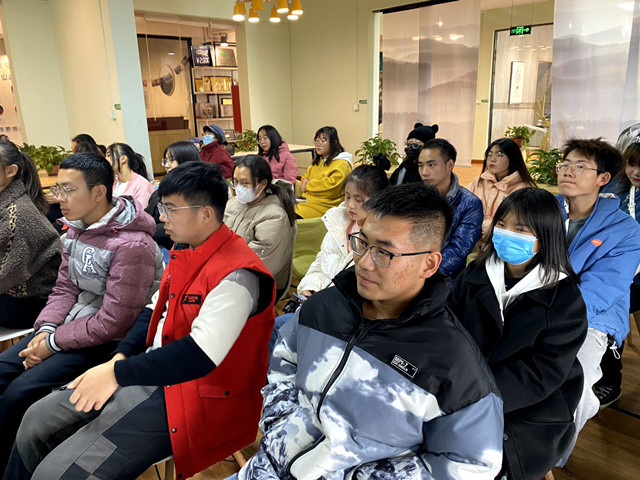 学习大咖配音 提高表达能力——商务英语学院之魅影魅声,“音”你精彩