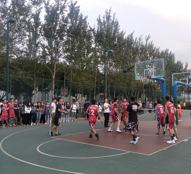 【完满班级】蓄力博发 悦动青春 ——艺术传媒学院环设1601班举办班级篮球比赛活动