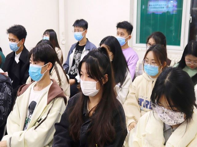 筚路蓝缕 砥砺奋进——经济与管理学院完满教育中期座谈会