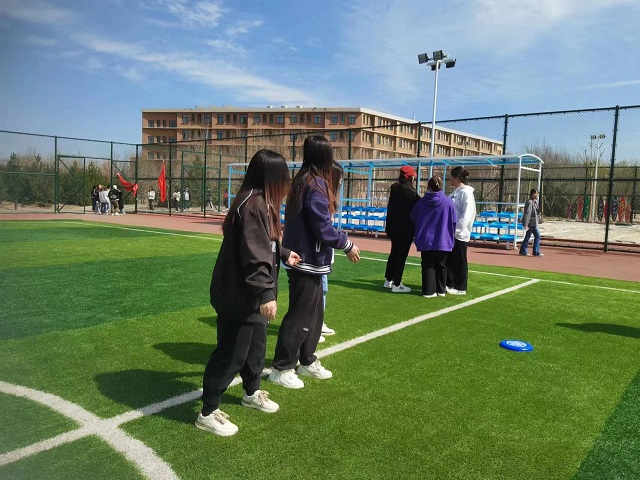 【完满团支部】飞盘大比拼——大数据学院、信息工程学院计科2114班完满团支部活动