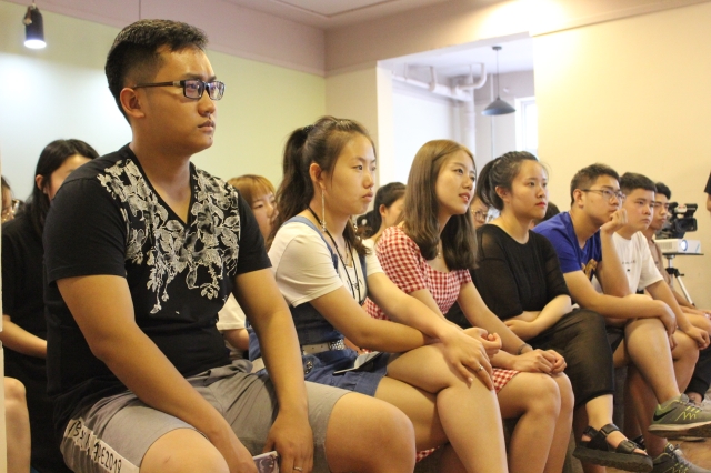 诉戏剧情怀 演人生百味——淬炼商学院开展大学生戏剧讲座