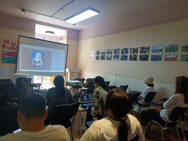 于信息时代伫立 用科技成就未来——食品与环境学院科技沙龙第十九期