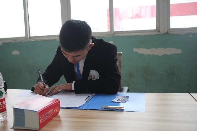 “21世纪•可口可乐杯”全国大学生英语演讲比赛信息学院选拔赛圆满落幕