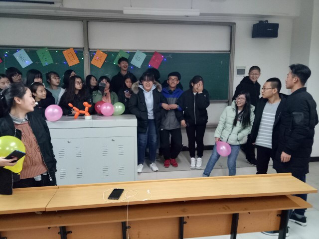 【完满班级】公益伴我同行——淬炼商学院举办“善”行青春主题活动（五十四）