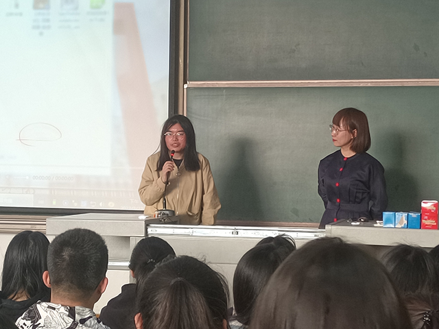 【辅导员说完满】一秒钟的初心——淬炼·国际商学院2021级辅导员说完满活动