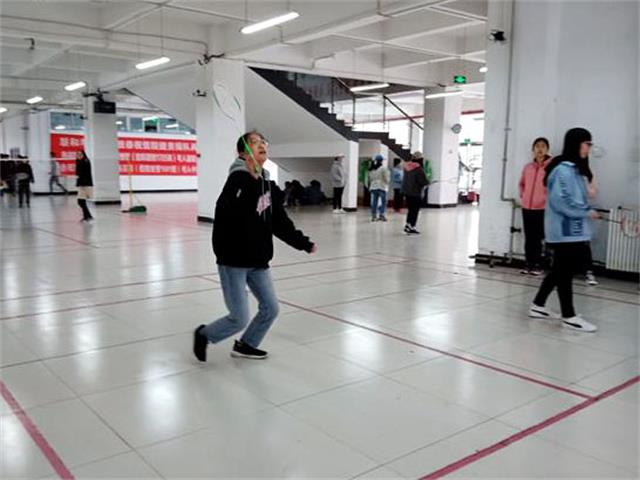 【完满班级】相约你我 “羽”彼共享欢乐——艺术传媒学院视觉1804班“振奋人心 羽你相约”羽毛球比赛