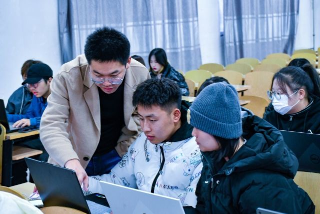 感悟学知 聆听培训魅力——艺术传媒学院办公技能培训活动