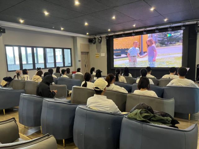 风华正茂 意气风发——艺术传媒学院4月完满团支部活动集锦