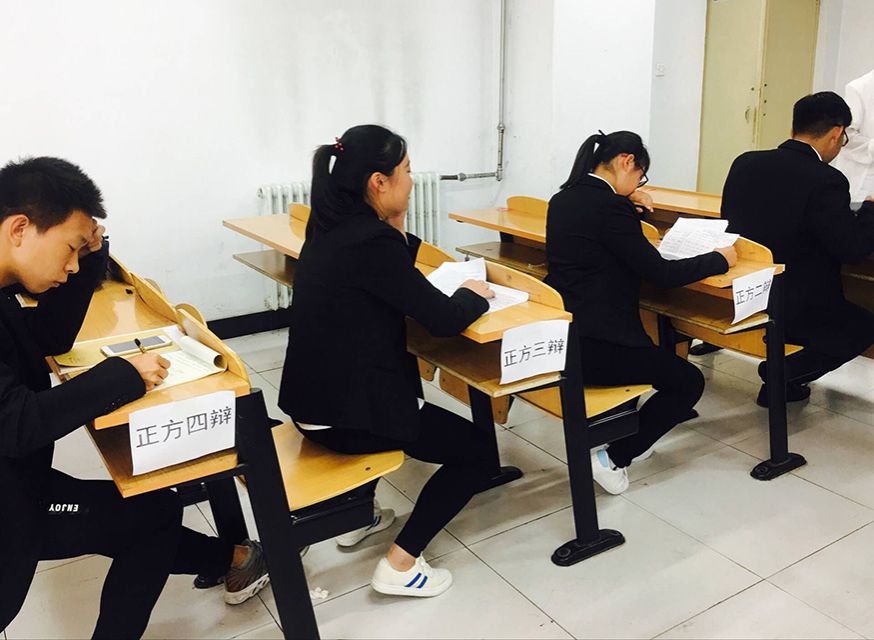 【完满班级】舌战群儒 刻绘青春锋芒——信工系计科1702班辩出风采