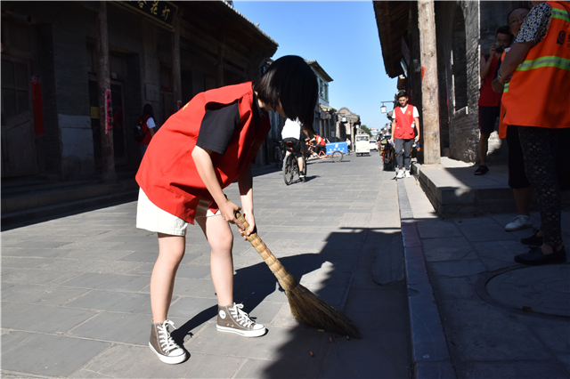 为垃圾分类助力 给绿色文明添彩——大数据学院、信息工程学院“情系三农”实践队