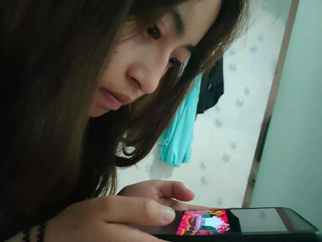 【完满班级】打开雷锋日记 学习雷锋精神——艺术传媒学院视觉2001班学习抄写雷锋日记活动