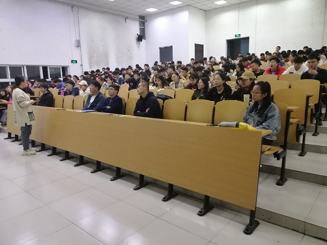 【辅导员说完满】将“不忘初心、牢记使命”进行到底——大数据学院、信息工程学院辅导员说完满