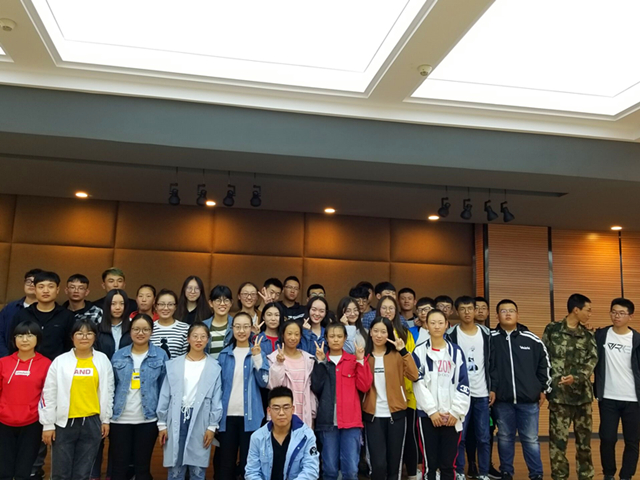 【完满班级】新环境新起点 新时代新征程——大数据学院、信息工程学院九月完满班级活动纪实（一）