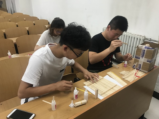 【社团快讯】缤纷五月 花若云霞彩蝶双飞