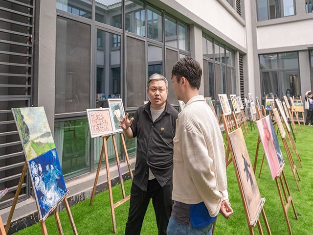 挥展风采 泼墨育英——艺术传媒学院作品展