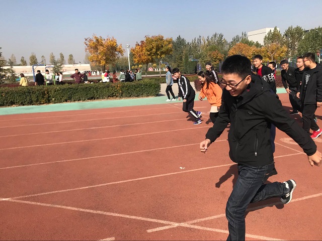 【完满班级】“同青春 共拼搏”班级田径赛——软件1506班班级体育活动