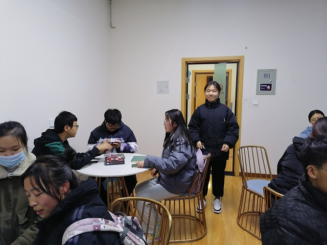 【完满班级】以棋会友 乐趣无穷——食品与环境学院食安2002班完满班级活动