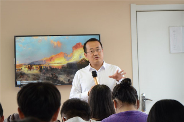 荣誉院长共话“责任力”:企业社会责任专题