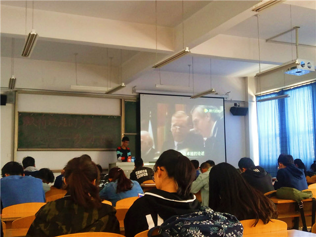 【完满班级】秉承五四精神 彰显清楚风流——智能工程学院电气1604班举办弘扬五四精神完满班级活动