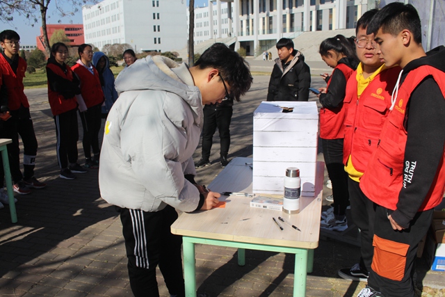 “感恩有你有我”主题手绘展活动圆满落幕