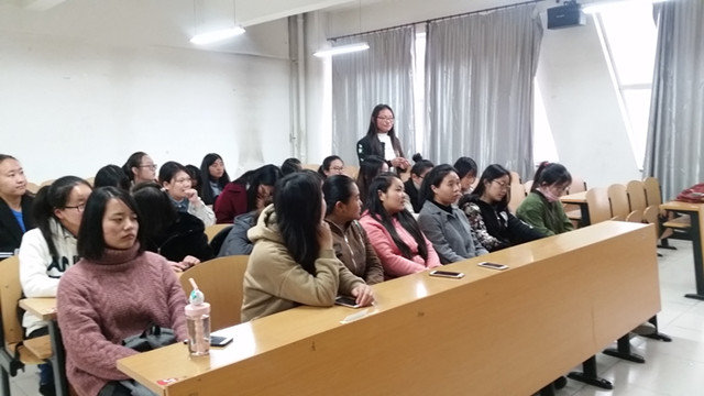 【完满班级】携手公益 温暖人心——外国语言文学系举办11月完满班级活动