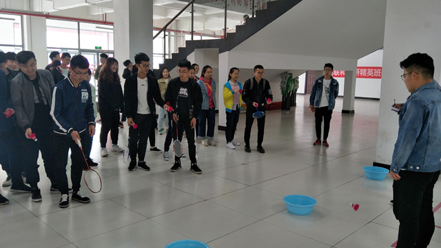 【完满班级】羽林争霸 谁与争锋——软件1803班级举办完满班级班级活动